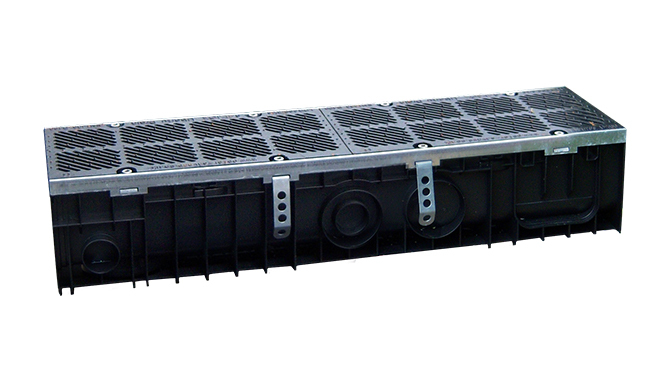 EJ D400 1000mm Line Drain 156mm External Depth, Polypropylene Channel c/w D400 Safeslot Grates
