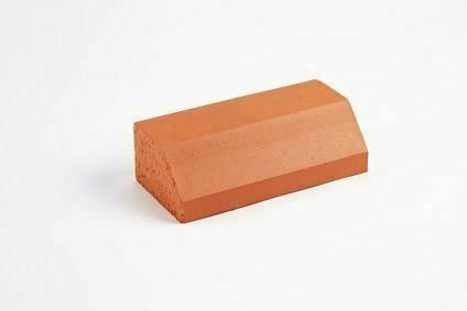 PL3.2 Plinth Stretcher - Smooth Red